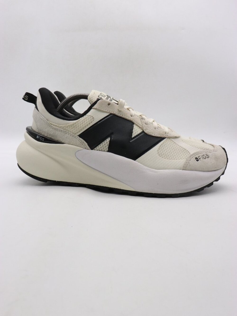 New Balance x Figs 3447 Sneakers Cream/Black Men’s 10.5 D Athletic Sneakers